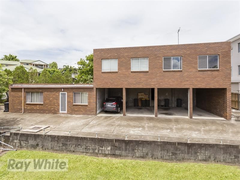 131 Pembroke Road/ 19 Nicklin Street, Coorparoo QLD 4151