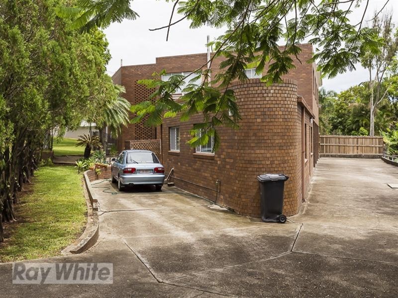 131 Pembroke Road/ 19 Nicklin Street, Coorparoo QLD 4151