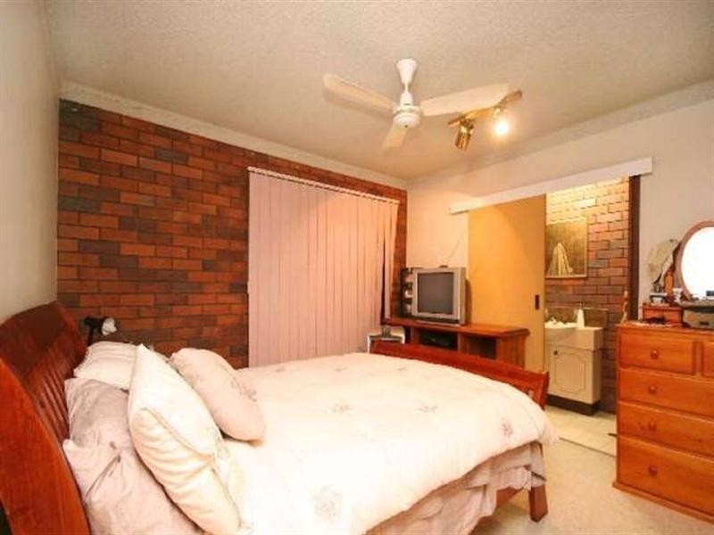 8/3 Curd Street, Greenslopes QLD 4120