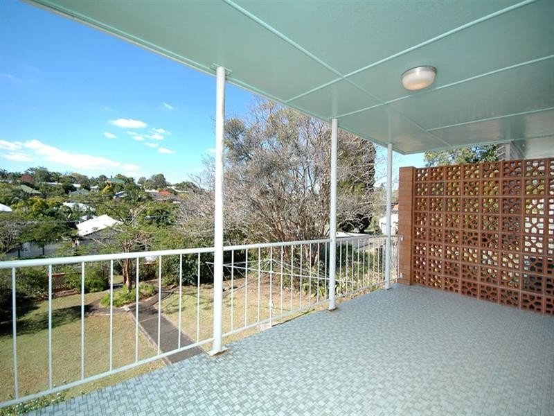 32 Marian Street, Coorparoo QLD 4151