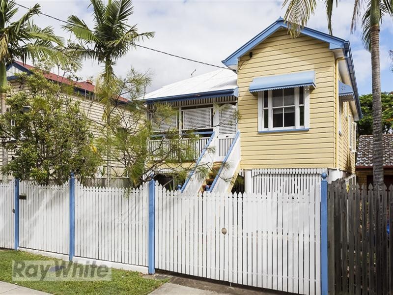 9 Birdwood Street, Coorparoo QLD 4151