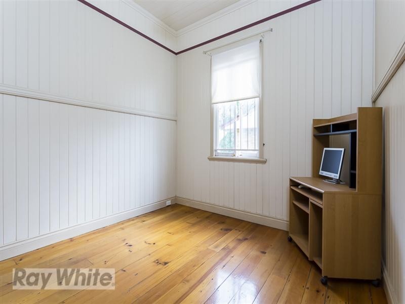 9 Birdwood Street, Coorparoo QLD 4151