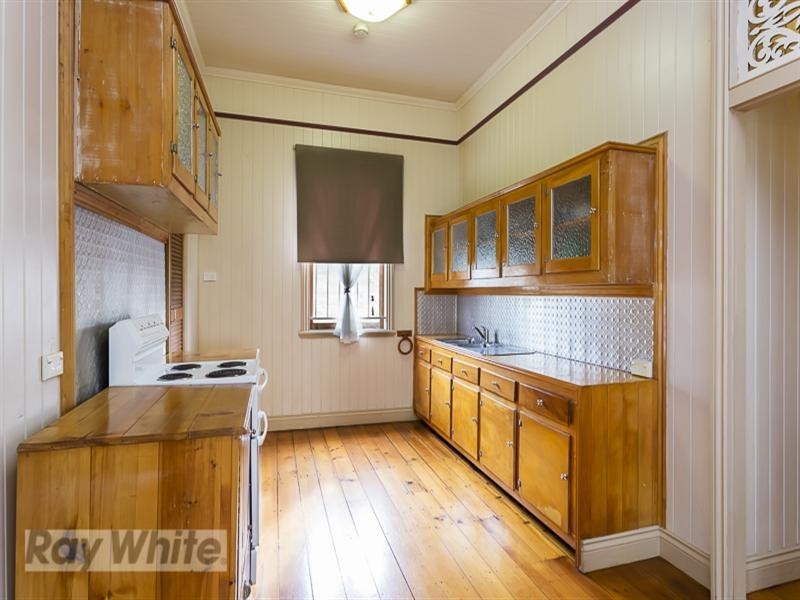 9 Birdwood Street, Coorparoo QLD 4151