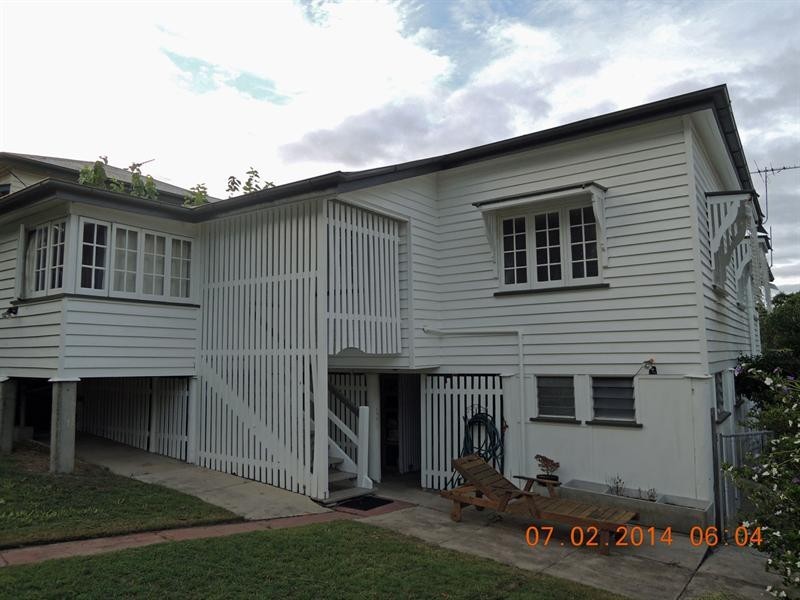 50 Lewis Street, Camp Hill QLD 4152
