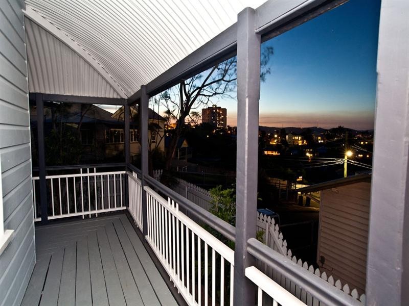 8 Frith Street, Highgate Hill QLD 4101