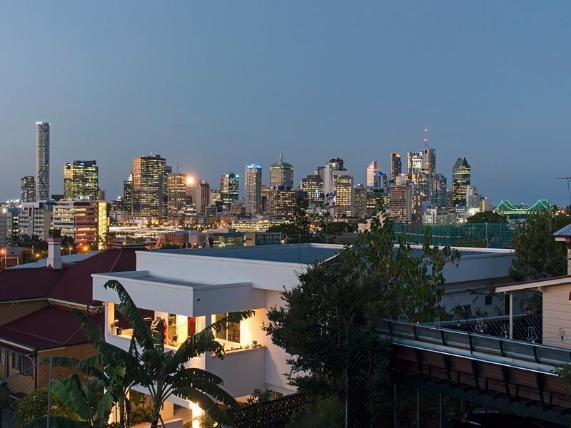 8 Frith Street, Highgate Hill QLD 4101