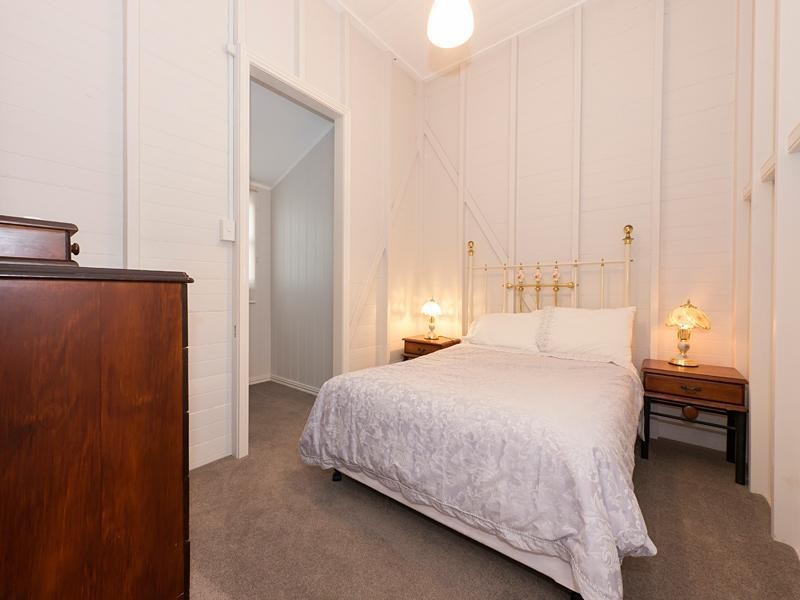 8 Frith Street, Highgate Hill QLD 4101