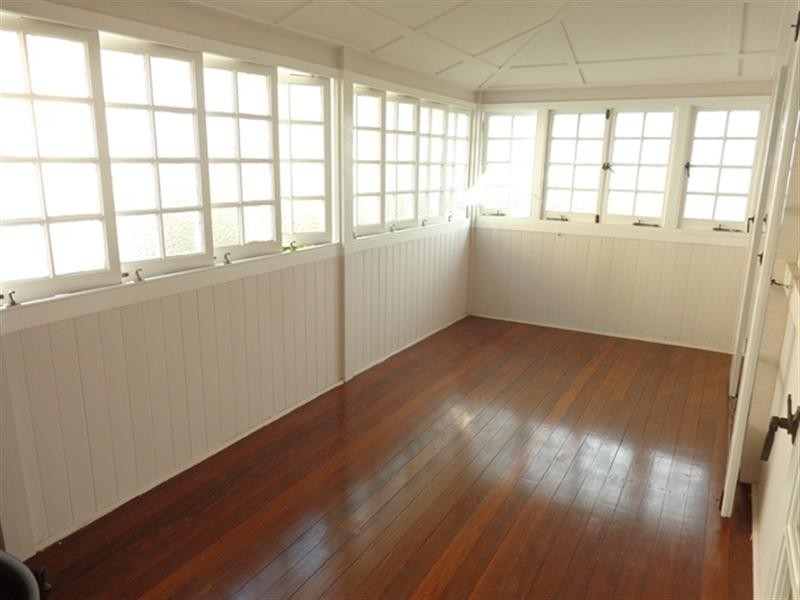 50 Lewis Street, Camp Hill QLD 4152