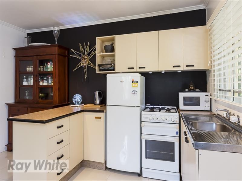 2/13 Gladstone Street, Coorparoo QLD 4151