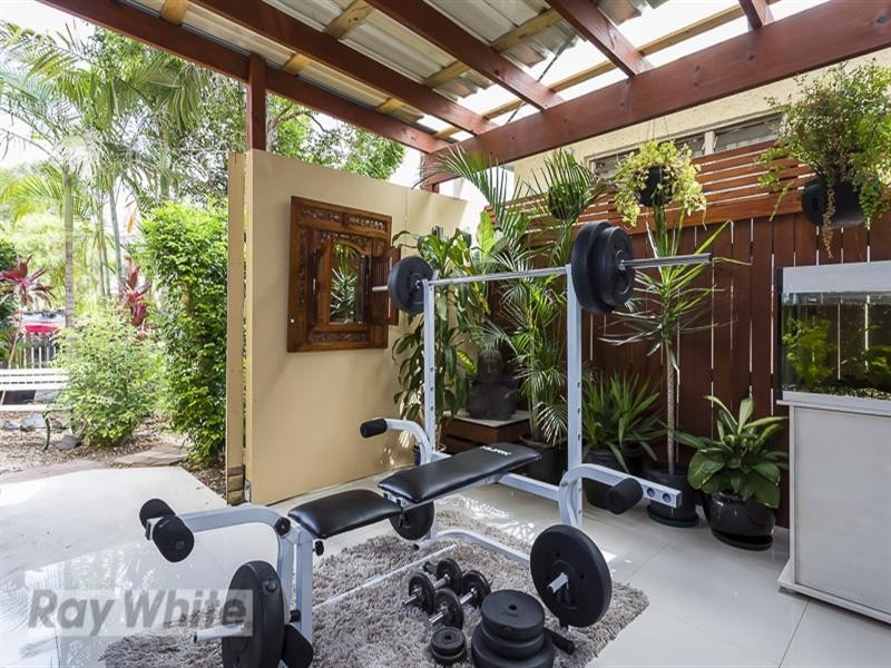 2/13 Gladstone Street, Coorparoo QLD 4151