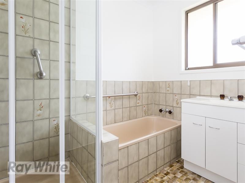 12 Aldford Street, Carindale QLD 4152