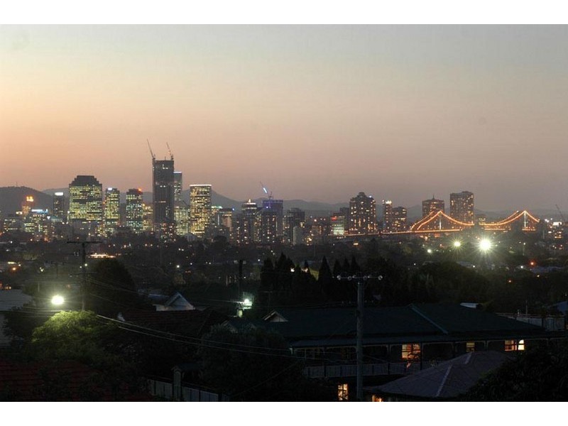 86 Newman Avenue, Camp Hill QLD 4152