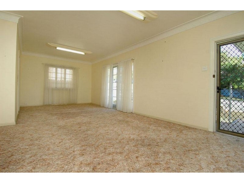 86 Newman Avenue, Camp Hill QLD 4152