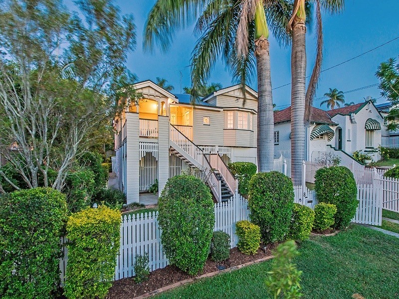 8 Trundle Street, Coorparoo QLD 4151