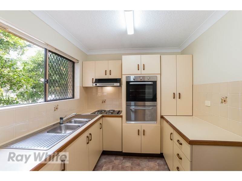 2/65 Nicklin Street, Coorparoo QLD 4151