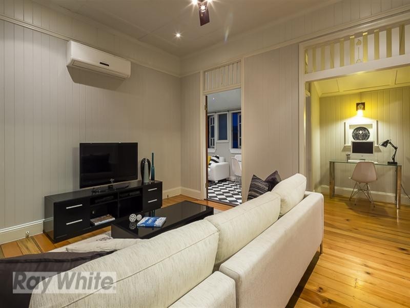 29 Primmer Street, Coorparoo QLD 4151