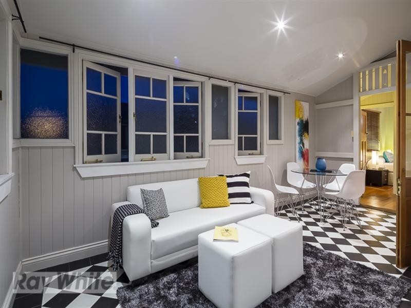 29 Primmer Street, Coorparoo QLD 4151