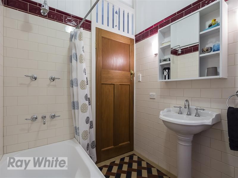 29 Primmer Street, Coorparoo QLD 4151