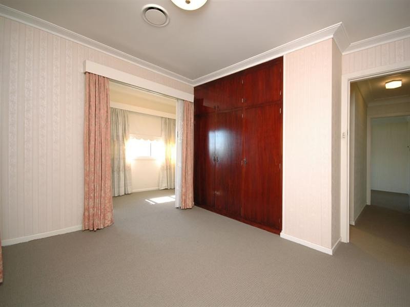 32 Marian Street, Coorparoo QLD 4151