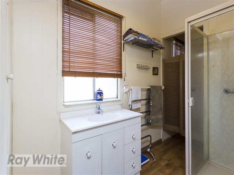 32 Lade Street, Coorparoo QLD 4151