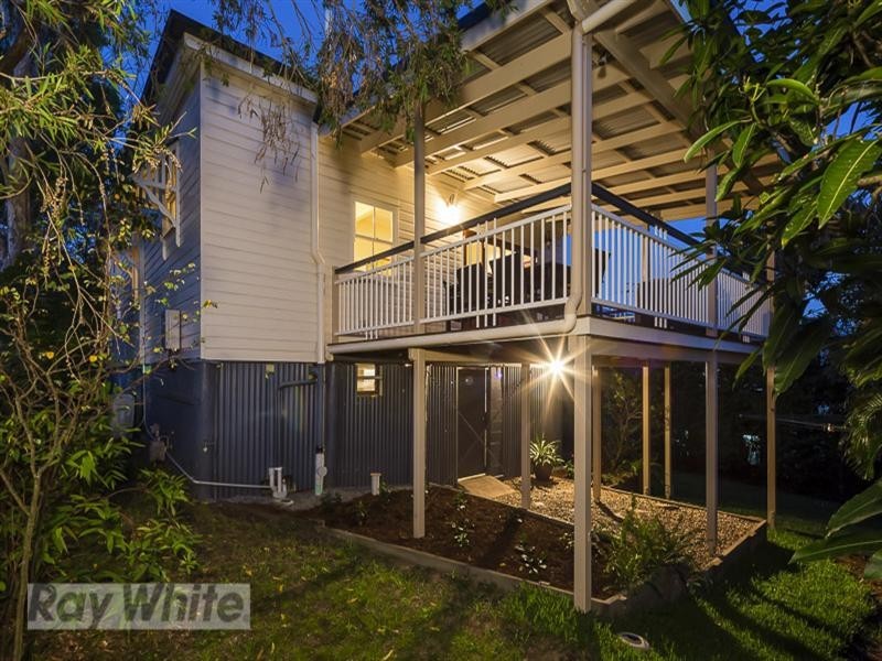 3 Longfellow Street, Norman Park QLD 4170