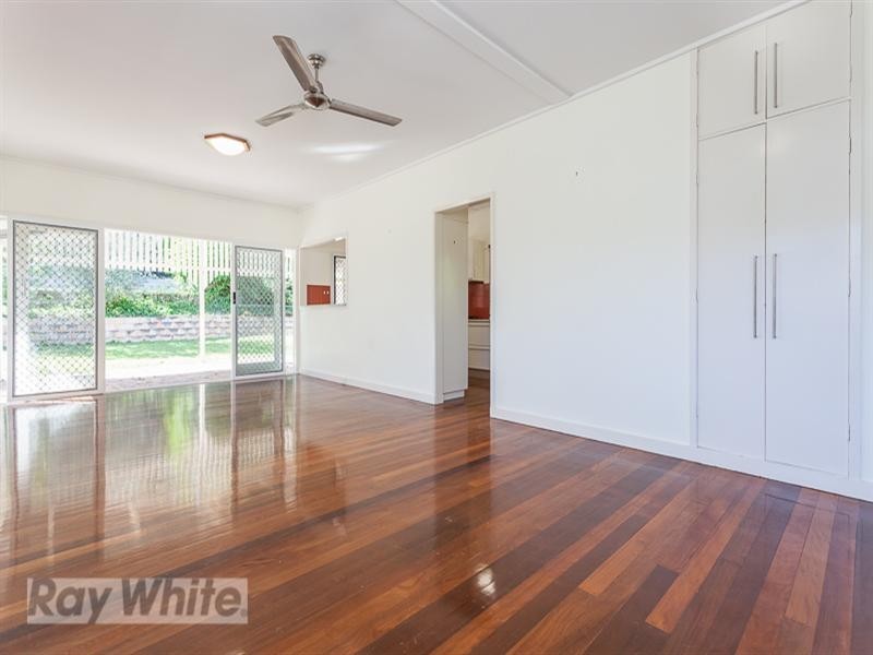 60 Wills Street, Coorparoo QLD 4151