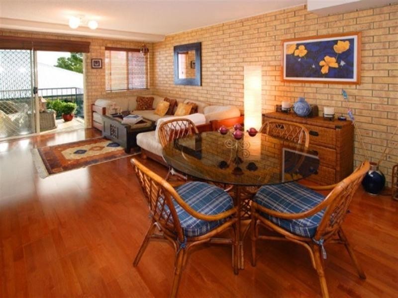 2/24 Eighth Avenue, Coorparoo QLD 4151