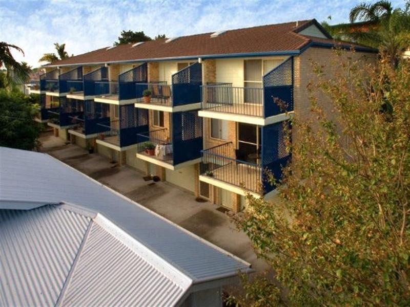 2/24 Eighth Avenue, Coorparoo QLD 4151