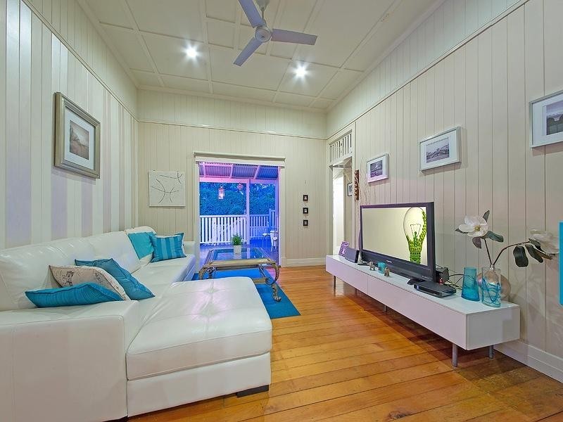 8 Trundle Street, Coorparoo QLD 4151