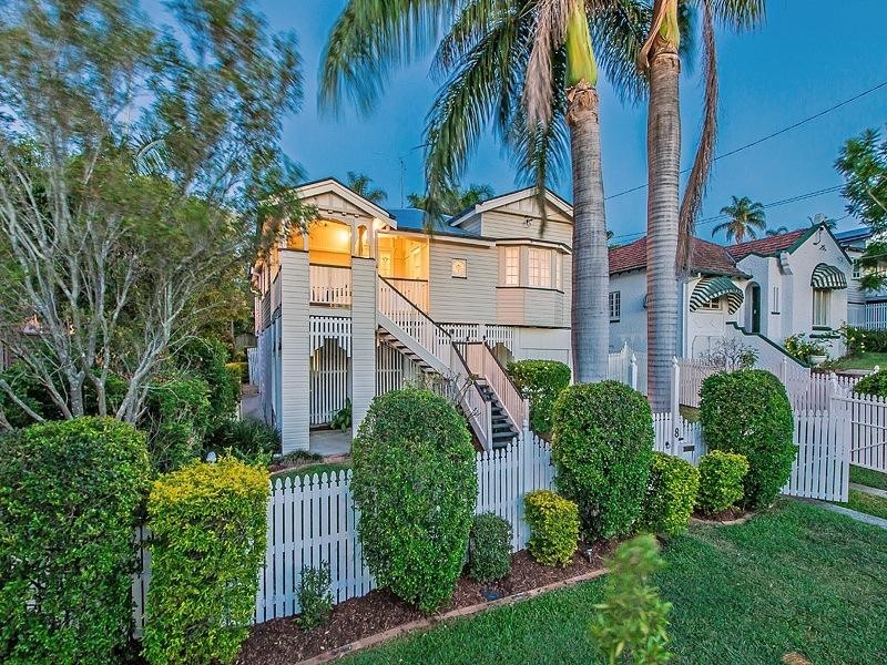 8 Trundle Street, Coorparoo QLD 4151