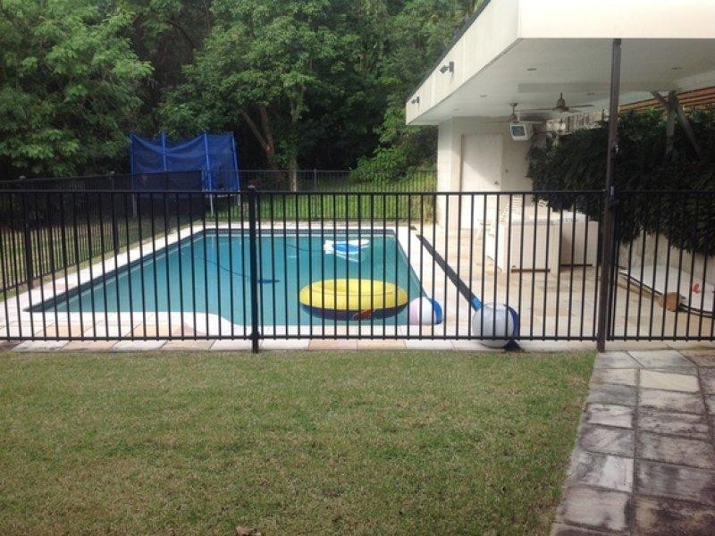 2/9 Stoneleigh Street, Coorparoo QLD 4151