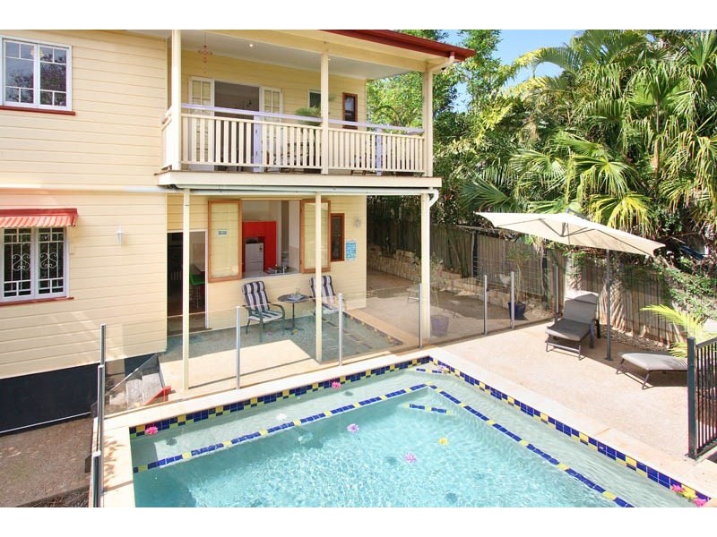 70 Nicholson Street, Greenslopes QLD 4120