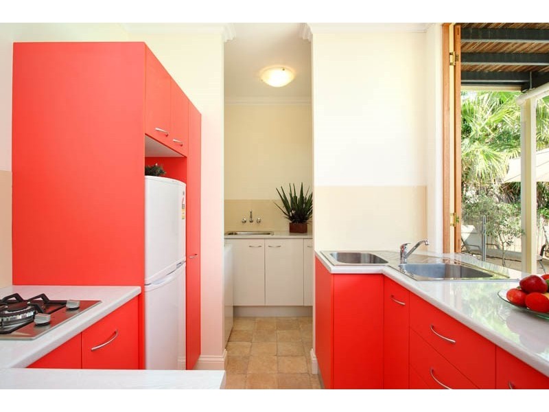 70 Nicholson Street, Greenslopes QLD 4120