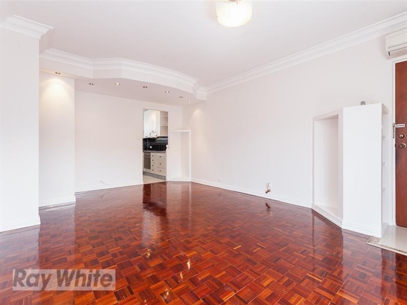 2/77 Kitchener Street, Coorparoo QLD 4151