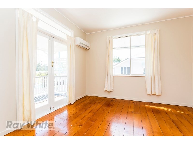 1215 Stanley Street East, Coorparoo QLD 4151