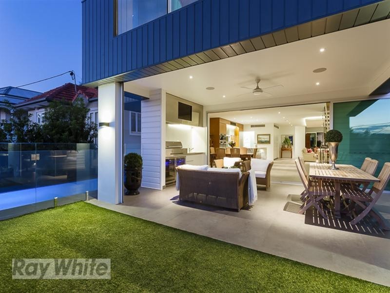 103 Crescent Road, Hamilton QLD 4007