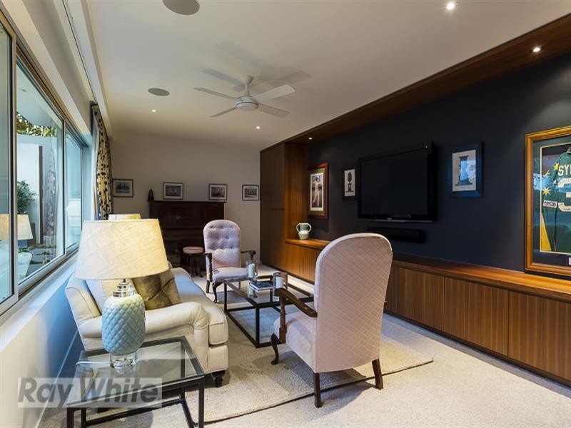 103 Crescent Road, Hamilton QLD 4007