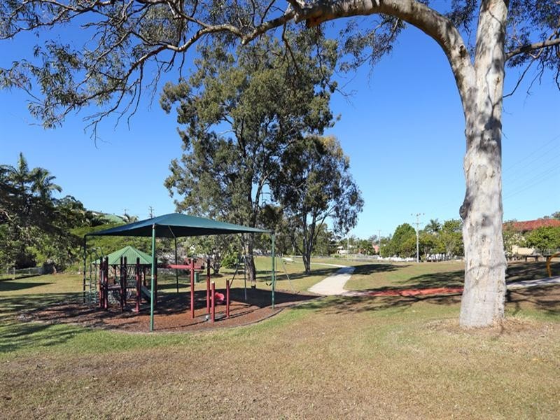 42 Abbott Street, Camp Hill QLD 4152