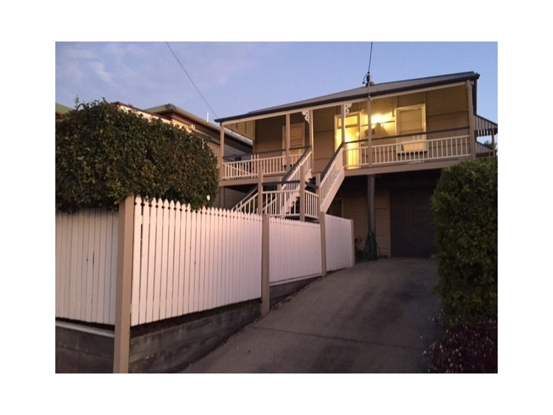 127 Temple Street, Coorparoo QLD 4151