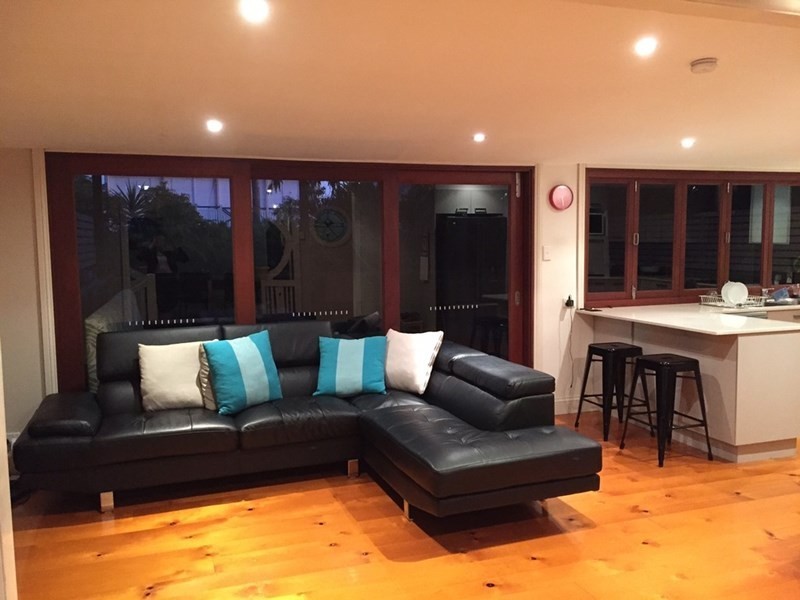 127 Temple Street, Coorparoo QLD 4151