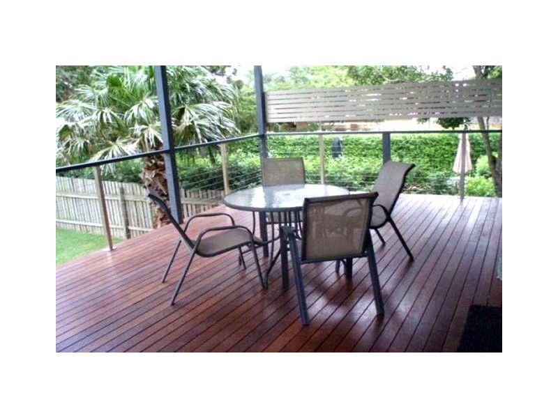 127 Temple Street, Coorparoo QLD 4151