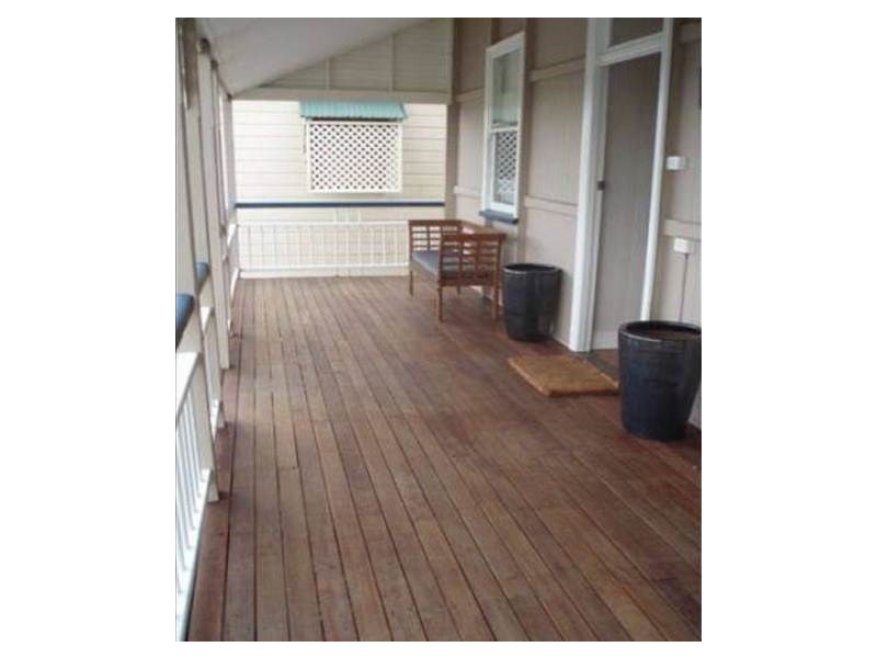 127 Temple Street, Coorparoo QLD 4151