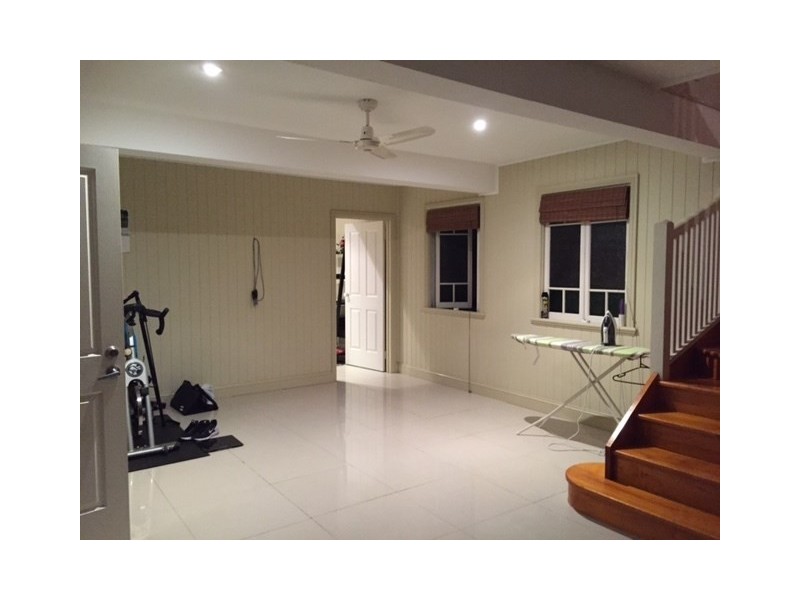 127 Temple Street, Coorparoo QLD 4151