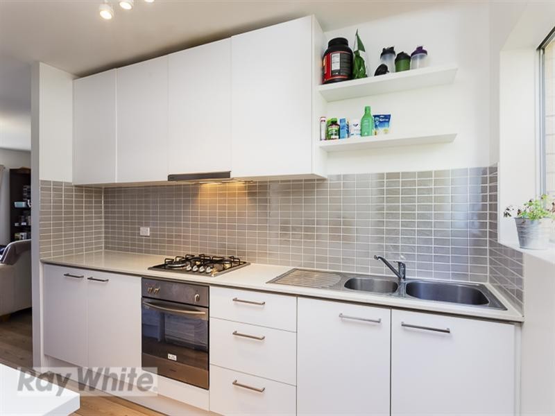 2/17 Hunter Street, Greenslopes QLD 4120