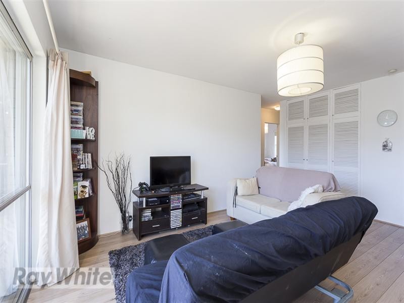 2/17 Hunter Street, Greenslopes QLD 4120