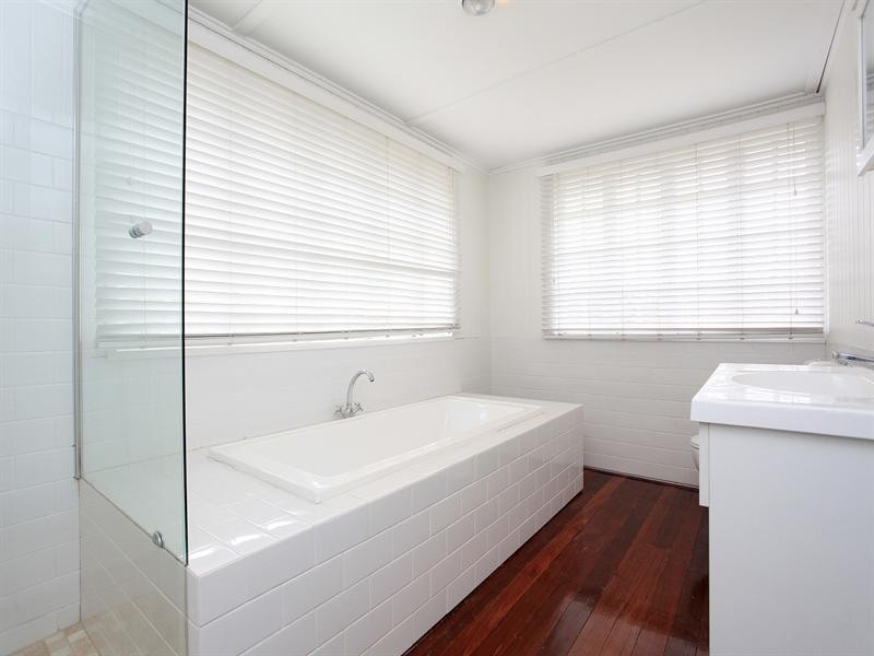 56 Mackay Street, Coorparoo QLD 4151