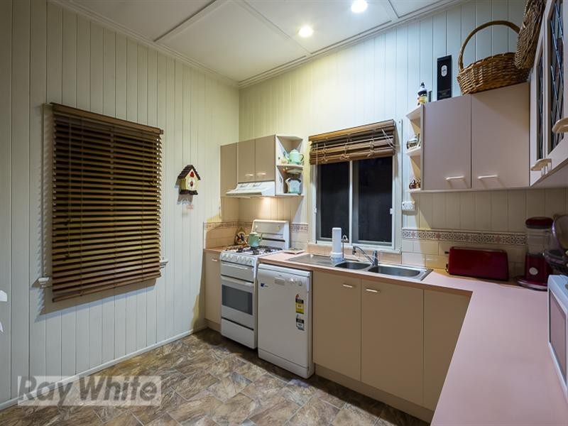 95 Milsom Street, Coorparoo QLD 4151