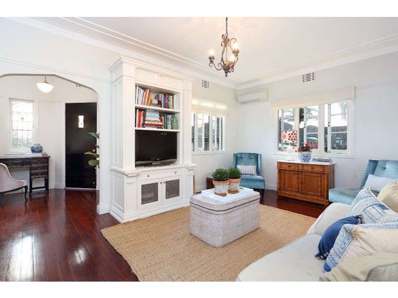 48 Brae Street, Coorparoo QLD 4151