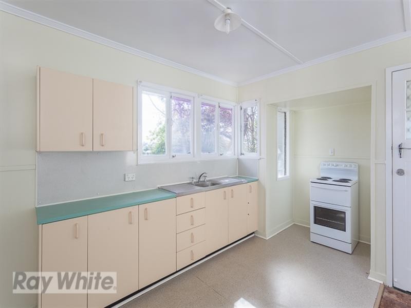 222 Winstanley Street, Carina Heights QLD 4152