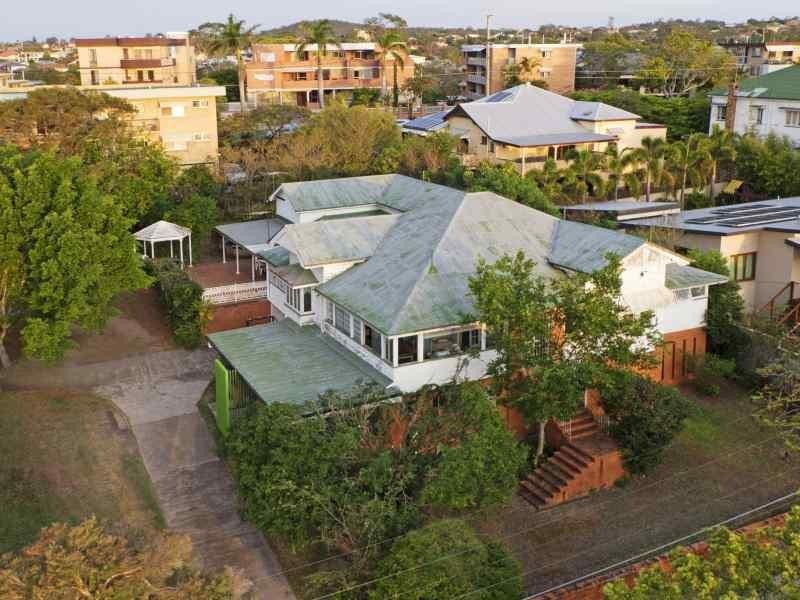 43 Raby Road, Coorparoo QLD 4151